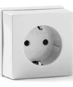 base superficie famatel 16A TT lateral