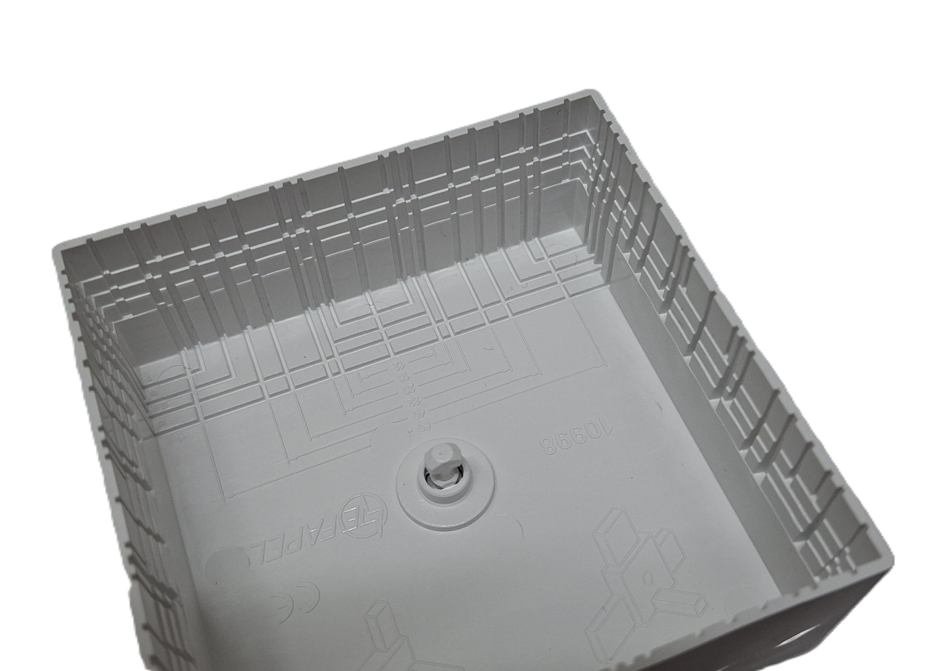 caja de derivación 80x80x30 blanca - Imagen 3